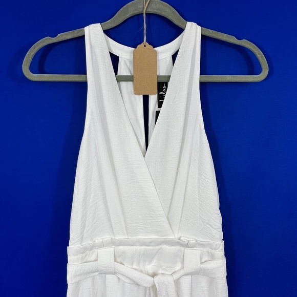NWT🤩 |•LULUS•| Gorgeous White Belted Jumpsuit Size XS - Picture 5 of 12